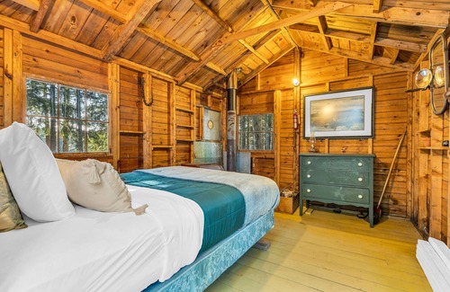 East Hancock Resort | Private Island for family adventure! Cozy cabins, boating, swimming, memories!
