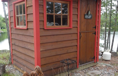 Cook Cabin | 'Private Island Get-A-Way' Lake Vermilion-Cook *SPECIALS*Email/Call to ask!