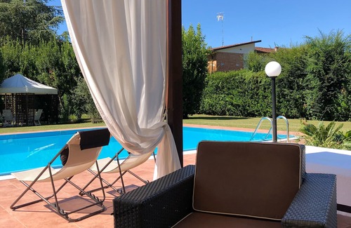 Marina di Pietrasanta Villa | Private Villa with pool and garden/Private Villa with pool and huge garden