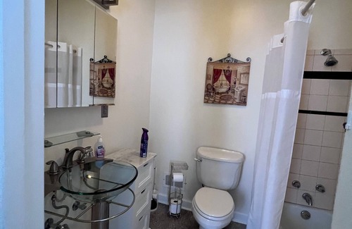 Ashland Bed & Breakfast | Private King Suite at Historic Governors Inn