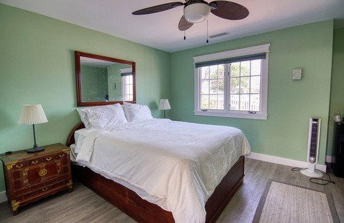 La Jolla Mesa House | Private La Jolla Retreat Suite in Beautiful Neighborhood Minutes to Beaches!