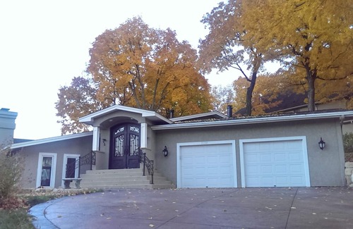 Prior Lake Apartment | Private Lake Space with beautiful views and Beach!