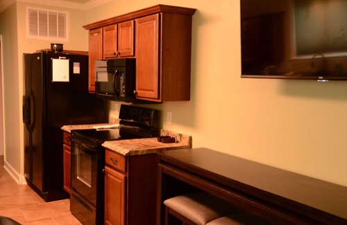 Calhoun Falls House | Private lake with breathtaking morning and sunset views! (Pet- Friendly)