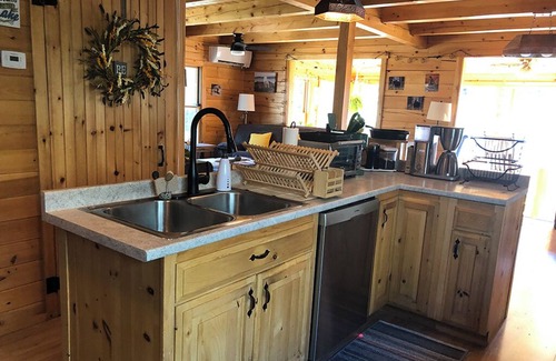 Lakeville Cabin | Private Lakefront Retreat with all the comforts