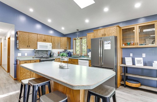 Spicer House | Private Lakefront Retreat w/Hot Tub, Deck & Views