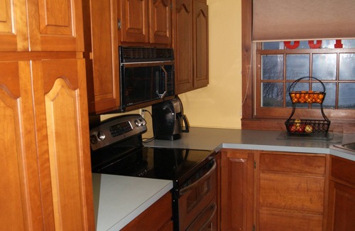 Swanton House | Private Lakefront Retreat With Mt. Views On 10 Acres With Scenic Walking Trails