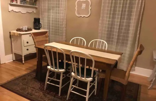 Mankato Apartment | Private Large 2 Bedroom 1 Bath Downtown Apartment