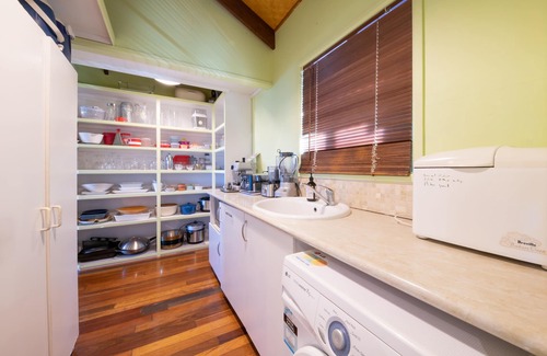 Shute Harbour House | Private location, unbeatable Island views! ASK ABOUT OUR 5 NIGHT DISCOUNT T&C.