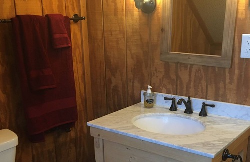 Metamora Bed & Breakfast | Private loft suite in a historic tourist village