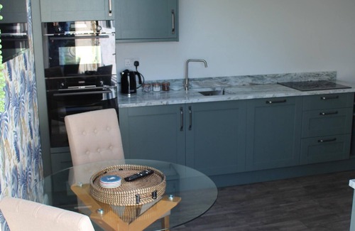 Tyn-y-Gongl Cottage | Private Luxury Cottage with stunning sea views