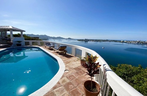 Les Terres Basses Villa | Private luxury villa with 2 bedrooms - Maison de Miki
