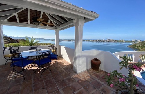 Les Terres Basses Villa | Private luxury villa with 2 bedrooms - Maison de Miki