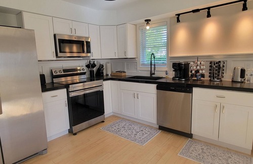 Milton House | Private Master Suite + Full House Access in Charming Milton, DE