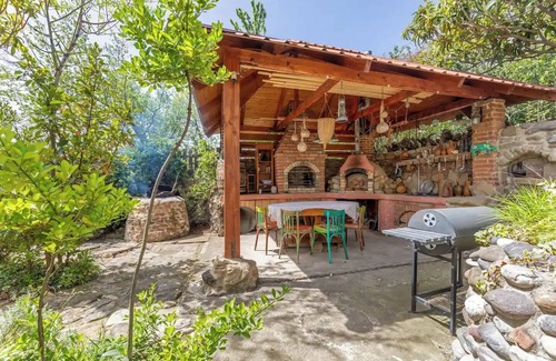Tbilisi House | Private Modern Villa with Tennis court
