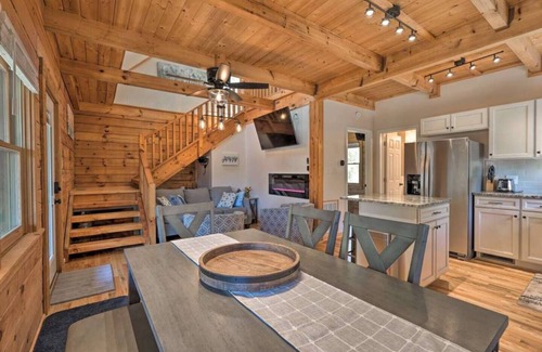 Purlear Cabin | Private Mountain Escape W/Hot Tub, Creekside