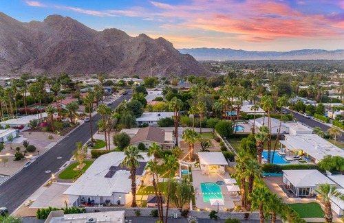 Magnesia Falls Cove House | Private oasis with 5 bedrooms!