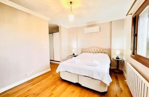 Urla Apartment | Private oasis with its own pool near the beach Urla'da Özel Havuzlu Evde Konakla