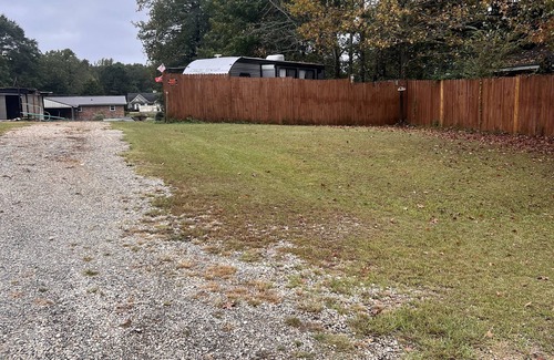 Valley RV Rental | Private Outdoor Shower 🌸 25 to Auburn & West Point Lake!