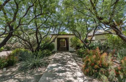 Camelhead Estates House | Private Paradise Valley Estate Swimming Nearby Golfing.