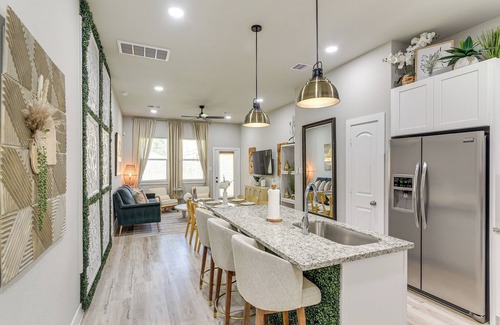 Southeast Houston House | Private Patio & Yard: Houston Retreat Near Golf!