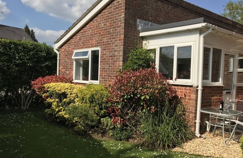 Holybourne Apartment | Private, peaceful annexe in rural Hampshire