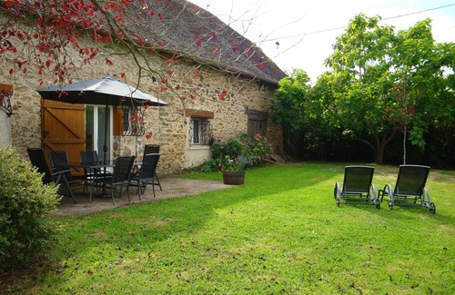 Lubersac House | Private, peaceful & luxurious converted barn