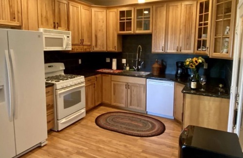 Altaville House | Private, Picturesque Gold Country Getaway