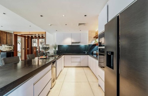 Cherngtalay Apartment | Private Pool Residence with 5 bedrooms, 500 sqm size, 3 min walk to Surin Beach