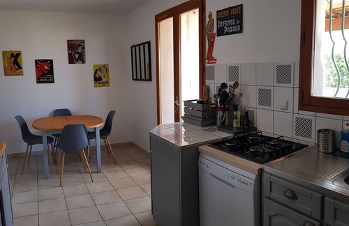 Les Pennes-Mirabeau Villa | PRIVATE POOL VILLA WITH ALL COMFORTS