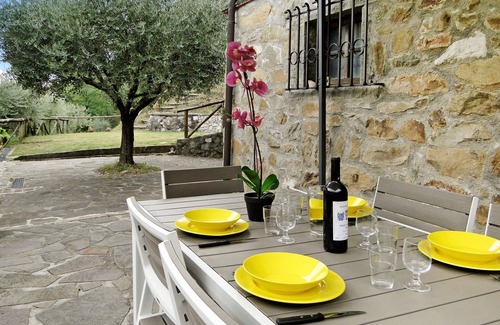 Coreglia Antelminelli Villa | Private Pool, 4 poster, US style fridge, ping pong, electric car charging point