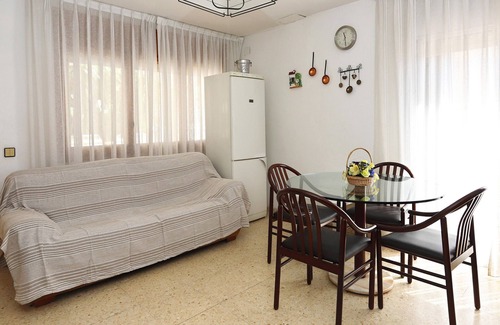 Clara House | Private Pool & BBQ House, 900m from Beach, Torredembarra