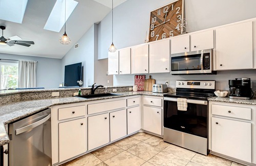 Port Orange House | Private Pool & Hot Tub Home, 6 miles from the Beach