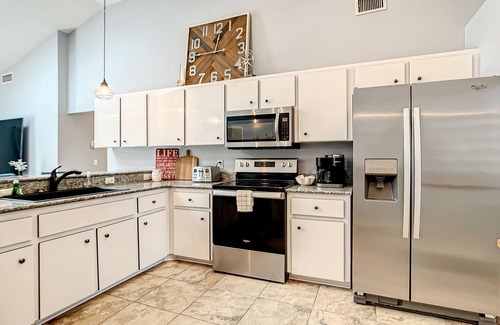 Port Orange House | Private Pool & Hot Tub Home, 6 miles from the Beach