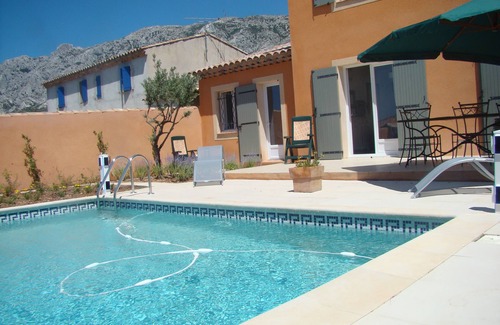 Puyloubier Villa | PRIVATE POOL VILLA PUYLOUBIER