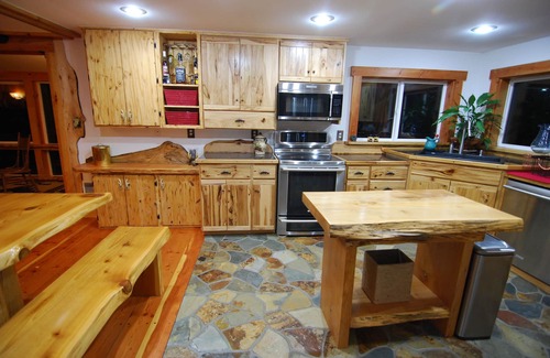 Ashford House | Private & Relaxing Cabin near Mt Rainier