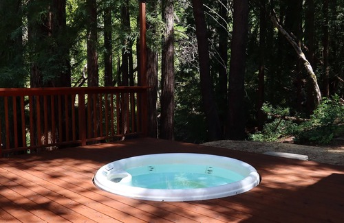 Felton House | Private Retreat in Santa Cruz Mountains w Hot Tub