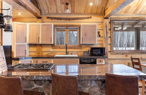 Darby Cabin | * * * *Private River Front Cabin * * * *