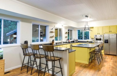 Camp Dennison Cottage | Private River House on 5 acres directly on the Little Miami River