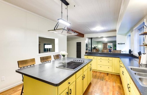Camp Dennison Cottage | Private River House on 5 acres directly on the Little Miami River