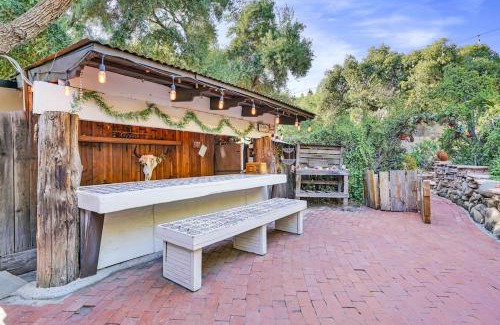 Canoga Park House | Private Romantic Escape, Hidden Gem w Hot Tub