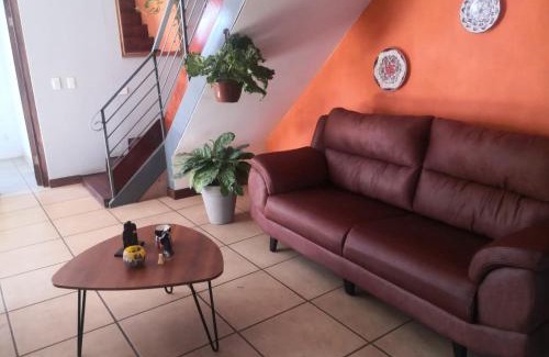 Sierra House | Private room Moana House