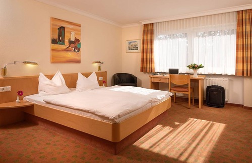 Umkirch Resort | Private room ∙ 1 bedroom ∙ 2 guests
