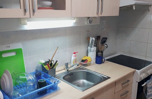 Hlubocepy Apartment | Private Room in 4 rooms apartment in Praguen30 minutes to the center by tram
