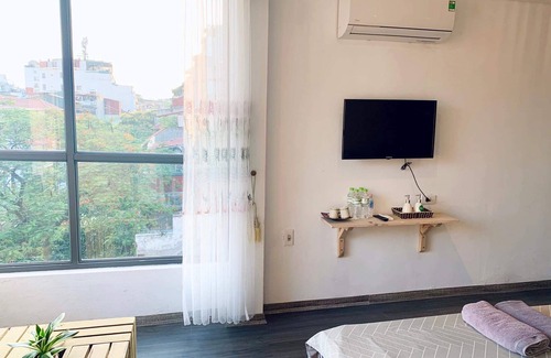 Hang Dao House | Private room for couple with city view in the Old Quarter Hanoi