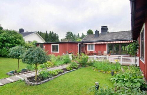 Umea House | Private Room in Shared House-Close to University and Hospital-3