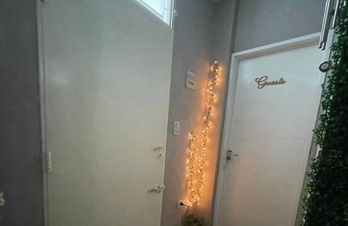 Banfield Apartment | Private room / super warm / 20m / kitchen and new bathroom!