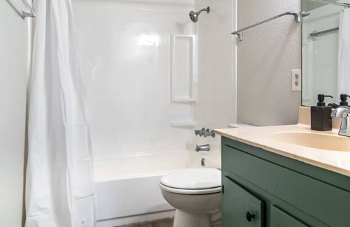 Windsor Hills Resort | Private room ∙ 1 bedroom ∙ 1 guest