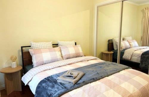 Bentleigh House | Private Rooms in Bentleigh 1 min to Train Station, Cafes and close to Monash Uni