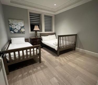 West Point Grey House | Private Rooms in Vancouver West