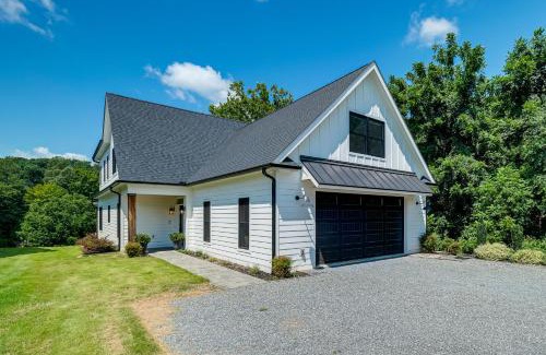 Moneta House | Private Sauna and Dock Lakefront Retreat in Moneta!